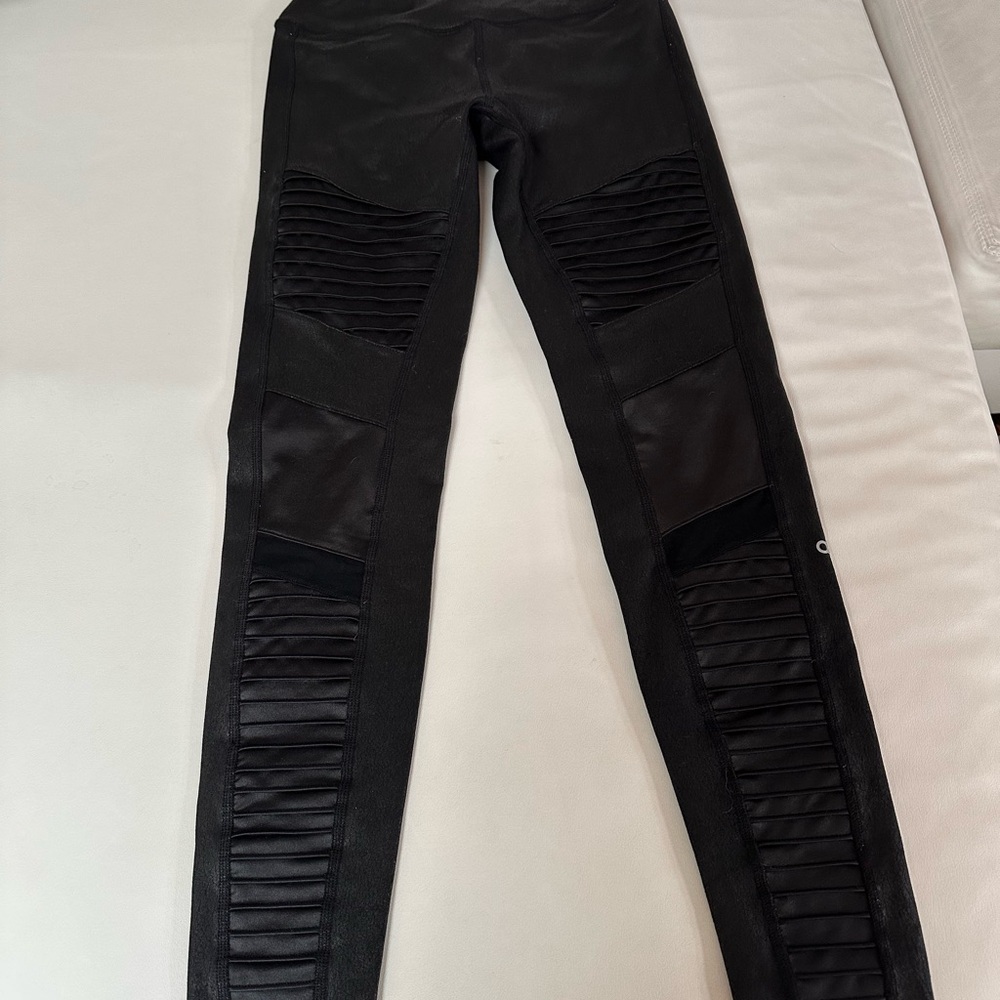 ALO Yoga Black Moto leggings